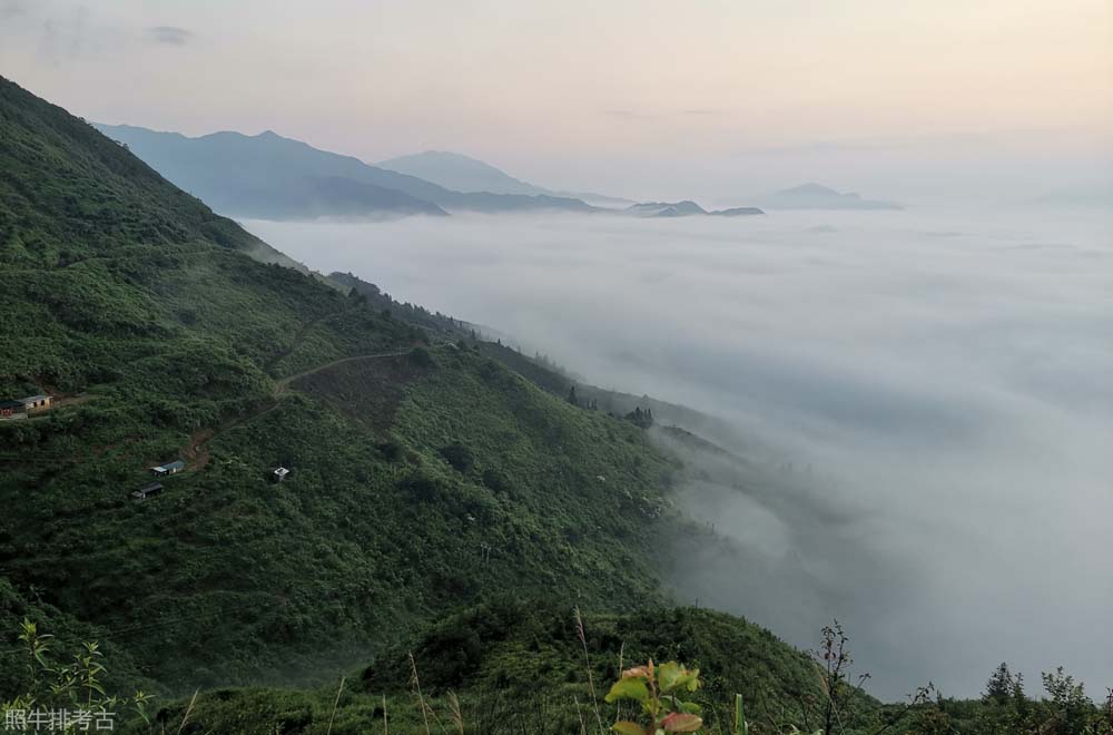 上坪西华山云海 上坪西华山云海.jpg