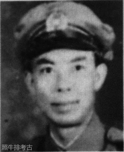 连平中学校长张景福戎装像.jpg