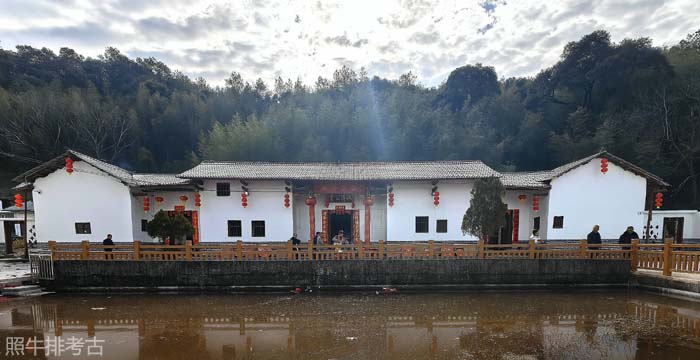 汉清公祠 汉清公祠.jpg