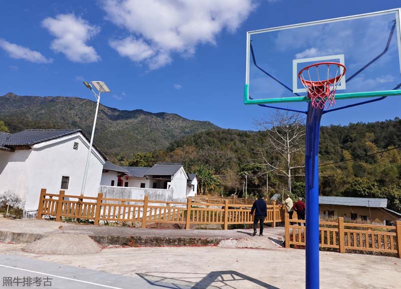 岐山村文化广场旁边的大屋 岐山大屋.jpg